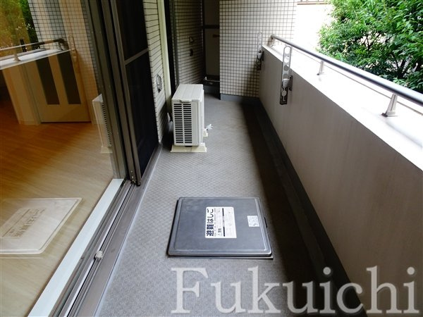 リテラス学芸大学のバルコニー