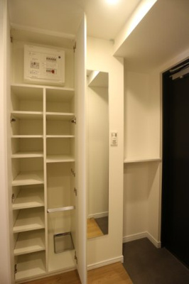 【収納】 | プラウドフラット浅草 | 浅草の賃貸物件。
「プラウドフラット浅草」のことなら(株)メイワ・エステートへお任せください。