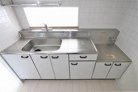 ビレッジハウス潮見タワー１号棟のキッチン