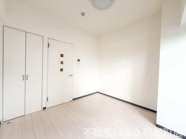 U-ro鶴橋駅前の内装