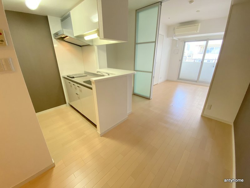 セイワパレス大手通　仲介手数料無料の居間・リビング