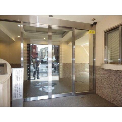 日神パレステージ田端のエントランス