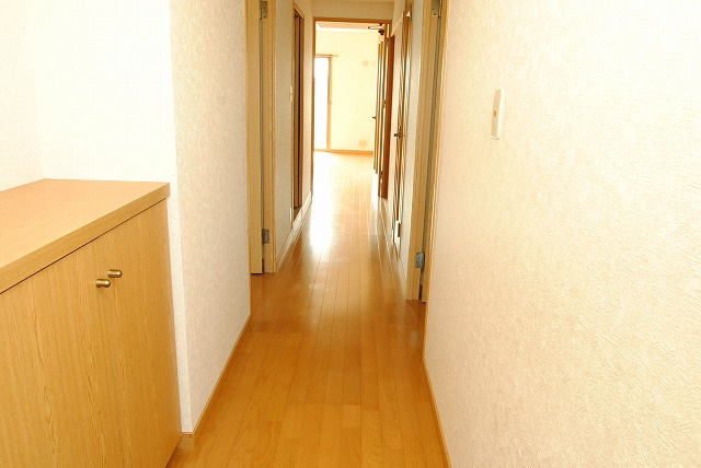 パークレーン六ツ門の玄関|内装イメージ：同マンション別室