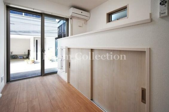 中野区江古田２丁目のアパートの居間・リビング