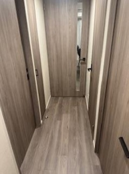 リアラス明石西新町の玄関