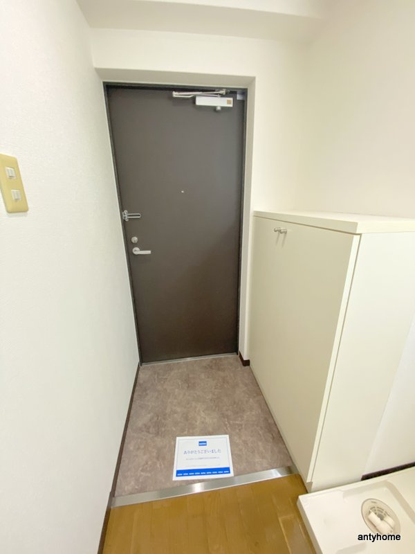 ブリリアントコート心斎橋イースト　仲介手数料無料の玄関