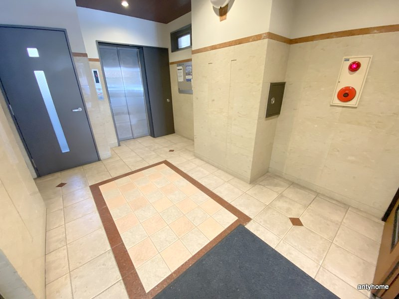 ブリリアントコート心斎橋イースト　仲介手数料無料のロビー