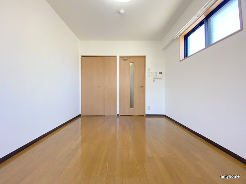 ブリリアントコート心斎橋イースト　仲介手数料無料の居間・リビング