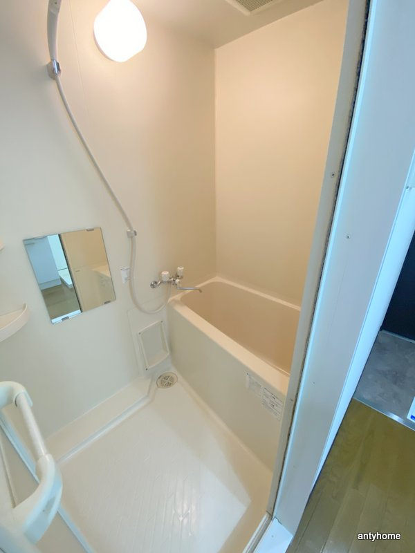 ブリリアントコート心斎橋イースト　仲介手数料無料の浴室