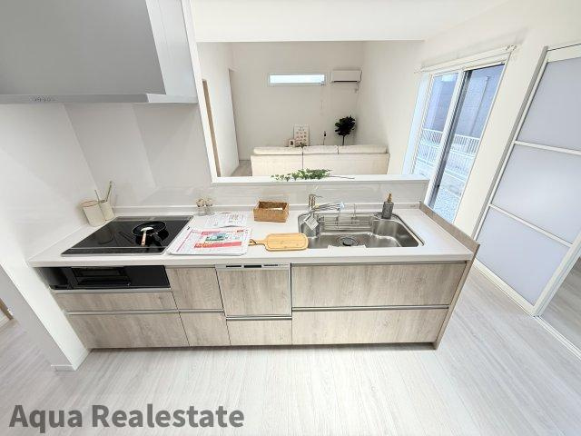 高松市牟礼町大町の新築一戸建の居間・リビング|こちらのリビングで趣味の時間をお楽しみください