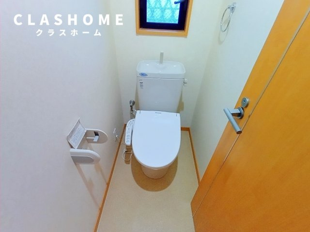 コンフォート小川のトイレ|同物件の別部屋になります。