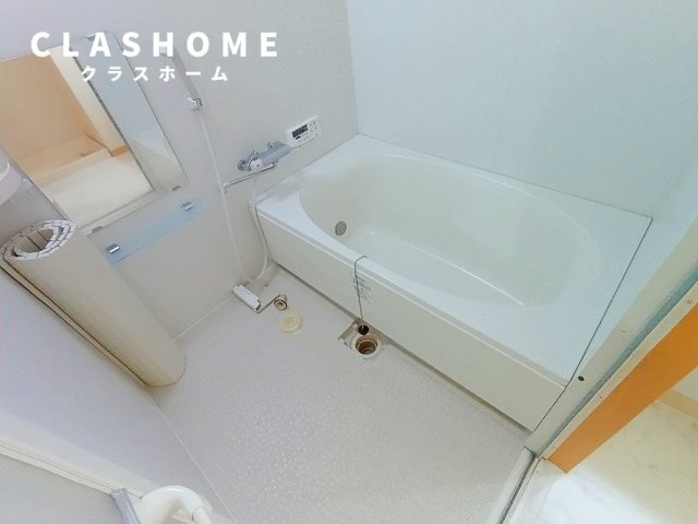 コンフォート小川の浴室|同物件の別部屋になります。