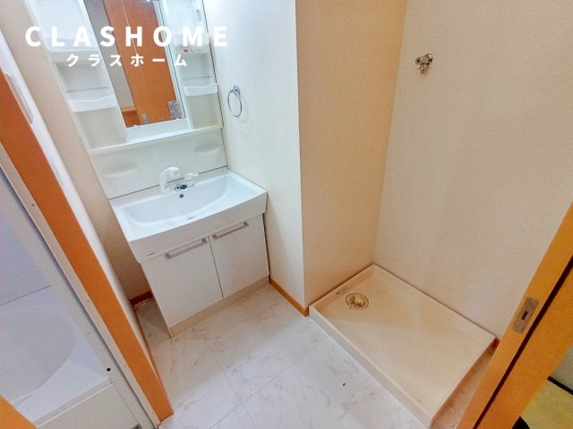 コンフォート小川の洗面所|同物件の別部屋になります。