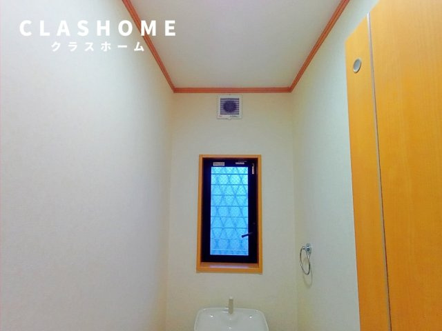 コンフォート小川のトイレ|同物件の別部屋になります。