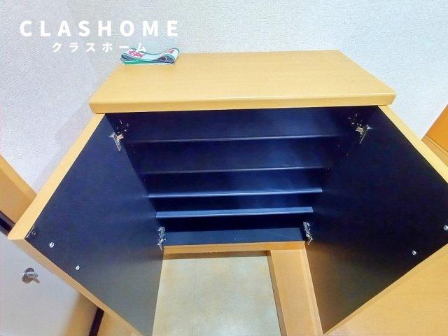 コンフォート小川の収納|同物件の別部屋になります。