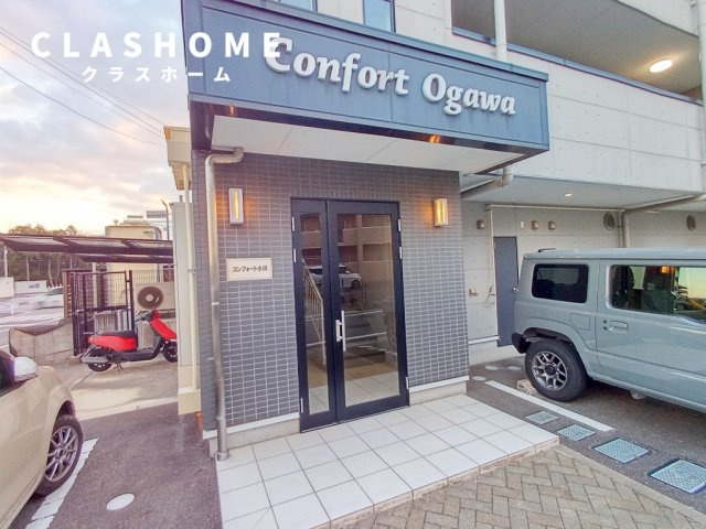 コンフォート小川のエントランス