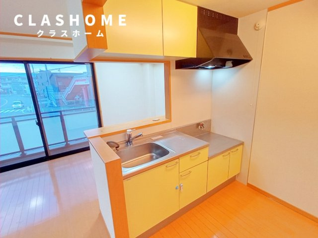 コンフォート小川のキッチン|同物件の別部屋になります。