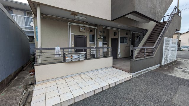 【エントランス】