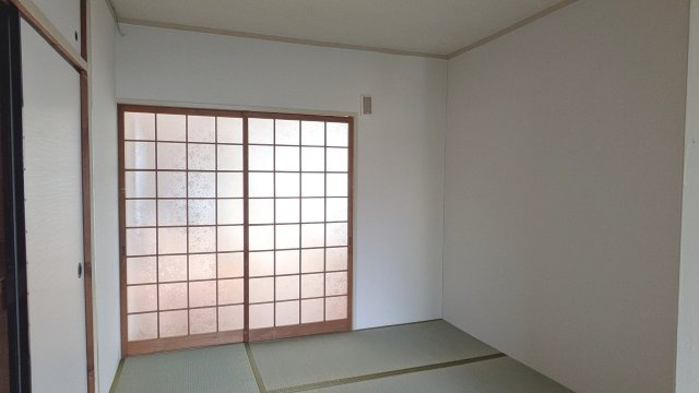 【寝室】
