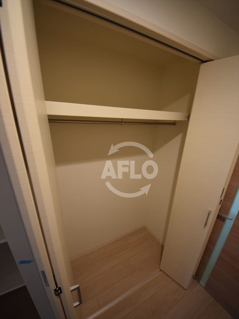 アーバネックス北堀江Ⅱの収納|アーバネックス北堀江　クローゼット