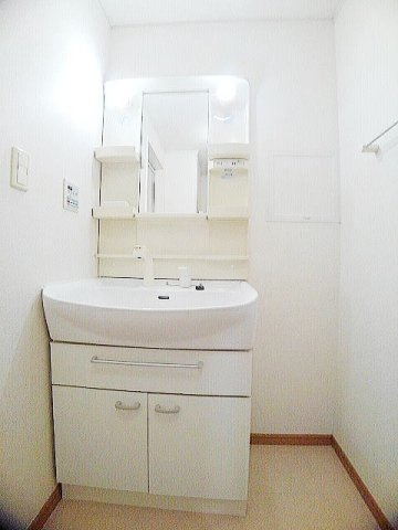 ビバーチェＳ　Ｈ棟の洗面所