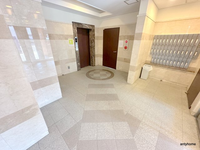 サムティ阿波座Lusso　仲介手数料無料のロビー