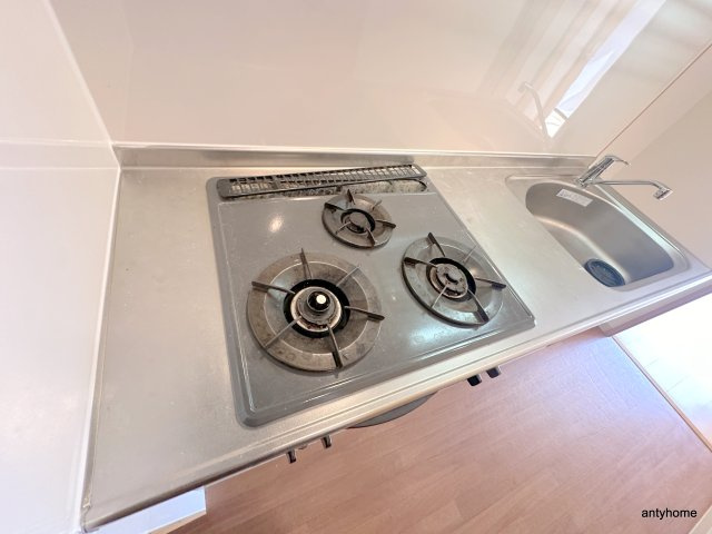 サムティ阿波座Lusso　仲介手数料無料のキッチン