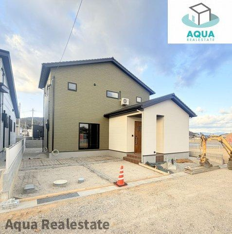 高松市牟礼町大町の新築一戸建の居間・リビング|こちらのリビングで趣味の時間をお楽しみください