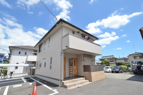 敷地内に駐車場あります☆