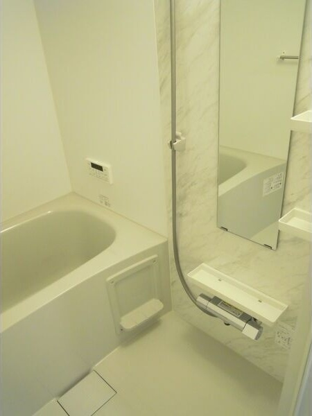 RESI NAGAI(レジながい)Ⅱの浴室