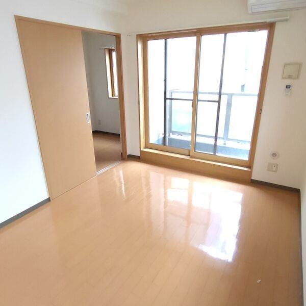 アルトリアの洋室