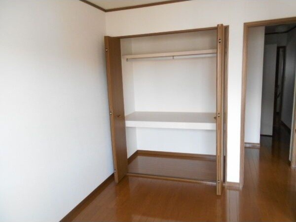 ユニベール A棟の収納