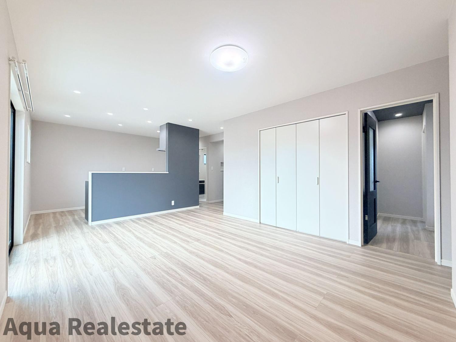 高松市牟礼町大町の新築一戸建の居間・リビング|こちらのリビングで趣味の時間をお楽しみください