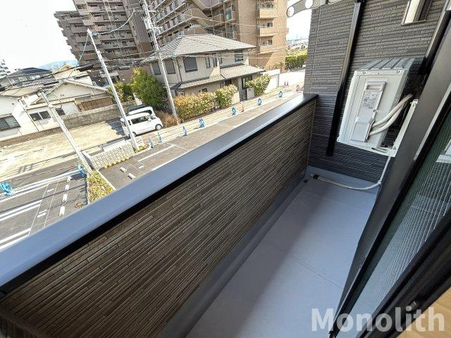 クレメント・ココルのバルコニー