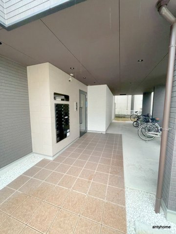 ワコーレヴィータ江坂EAST　仲介手数料無料のエントランス