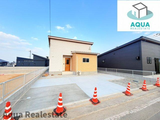 高松市牟礼町大町の新築一戸建の居間・リビング|こちらのリビングで趣味の時間をお楽しみください