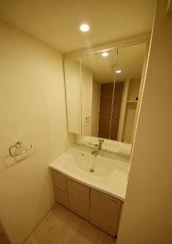 アーベイン東日暮里の洗面所