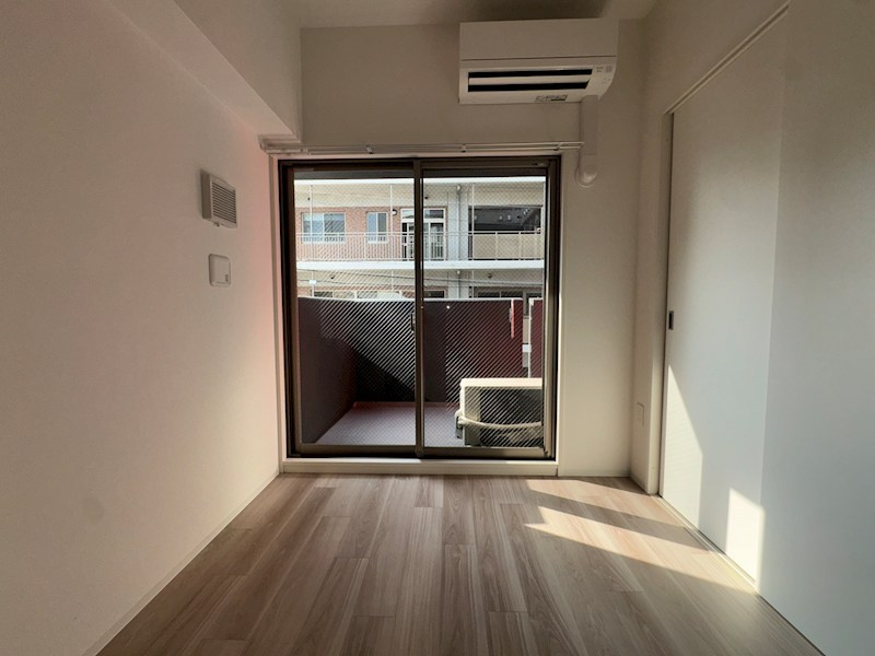 GENOVIA神戸新開地駅前の居間・リビング