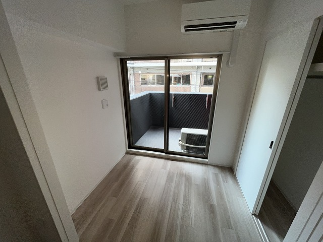 GENOVIA神戸新開地駅前の居間・リビング