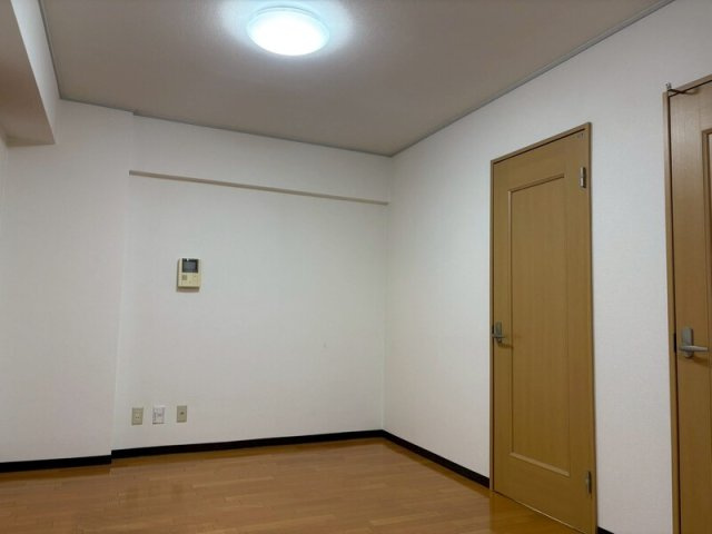 藤和ライブタウン本山の居間・リビング