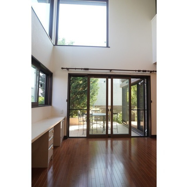 山芦屋町16番貸家の居間・リビング