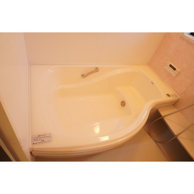 山芦屋町16番貸家の浴室