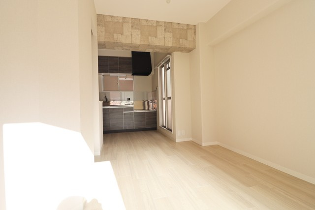 ミストラル住吉駅前の洋室