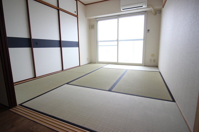 コミュニティ春日野の居間・リビング