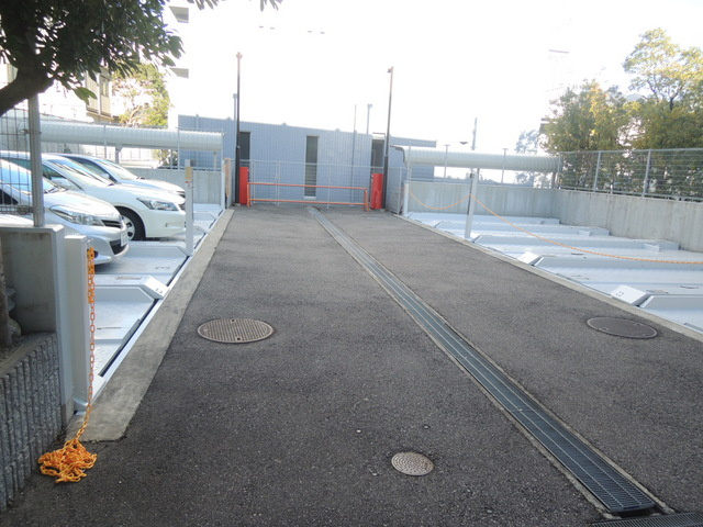 コミュニティ春日野の駐車場