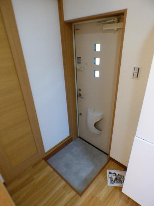 ヒルサイド山手の玄関