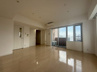 【居間・リビング】 | クロスレジデンス大阪新町