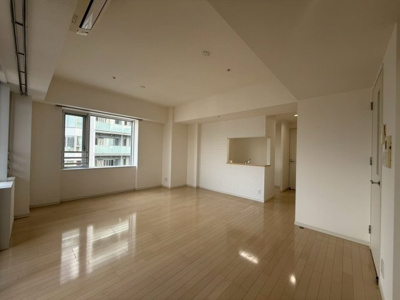 【居間・リビング】 | クロスレジデンス大阪新町