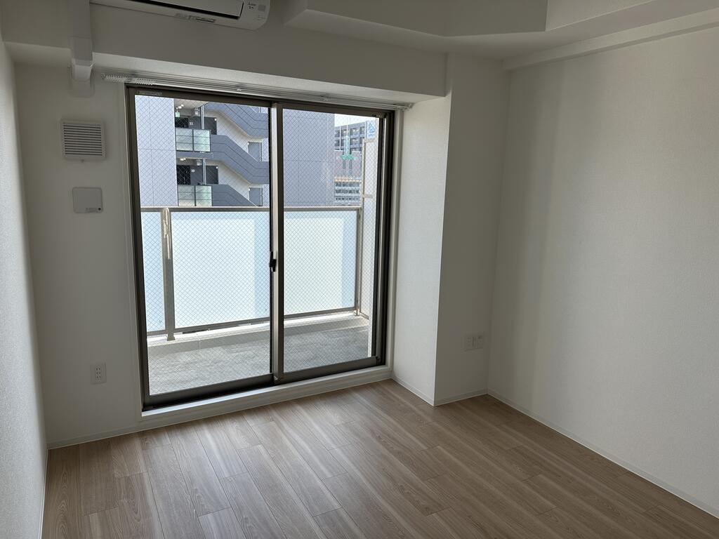 アドバンス神戸ラシュレの居間・リビング