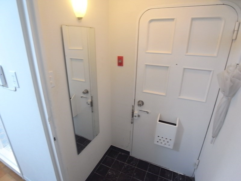 ダイヤモンドコーポの玄関